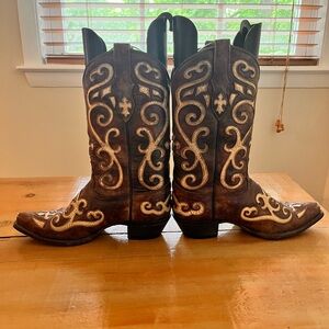 Tony Lama Genuine Leather Boots.